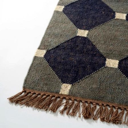 Multicolor Handcrafted Jute Vintage Dhurrie For Living